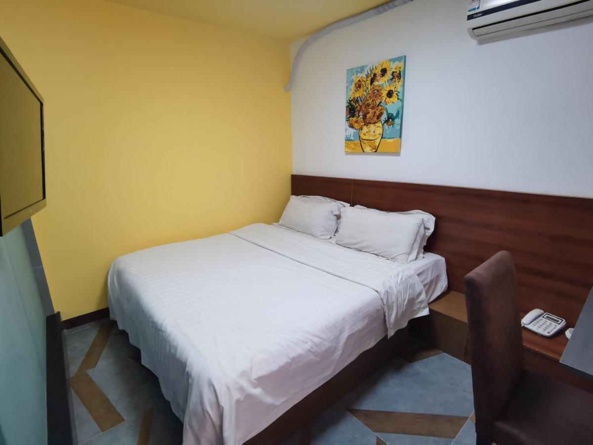 Ou Lu Business Hotel Čching-tao Exteriér fotografie