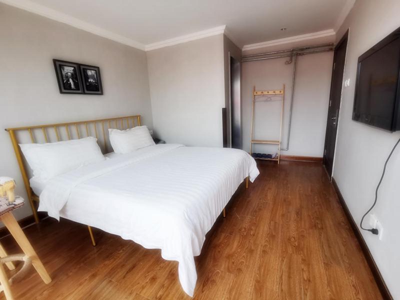 Ou Lu Business Hotel Čching-tao Exteriér fotografie